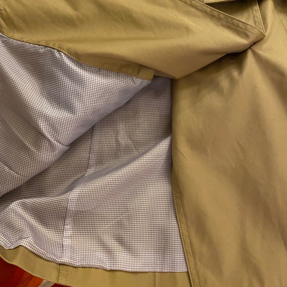 NWT- Banana Republic Classic Tan Trench - Picture 8 of 10